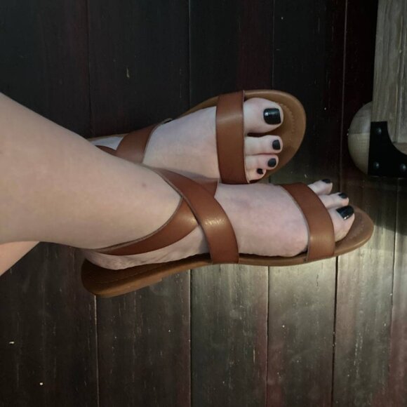 JustFab buckled brown leather flat sandals size 11 Just Fab - Picture 1 of 10